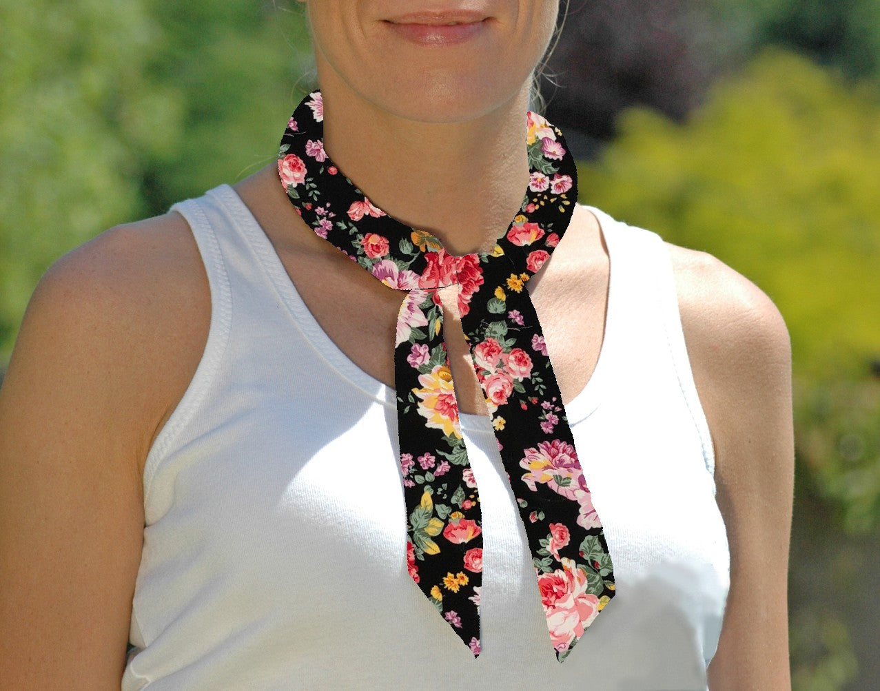 Cooling Tie - Black Bouquet